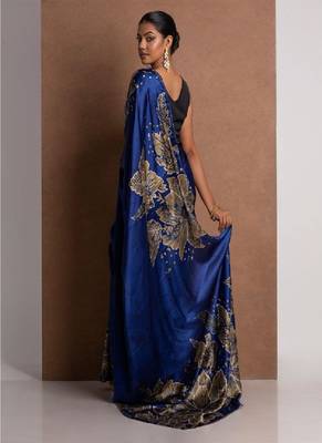 Blue crepe digital printed saree with blouse 2
