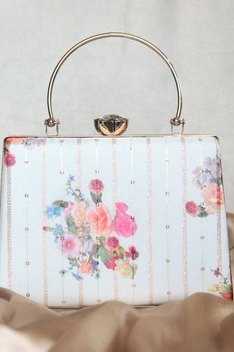 IVORY GARDEN BOX CLIUTCH