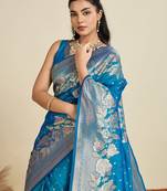 blue kanjivaram silk blend two-tone zari weaving saree