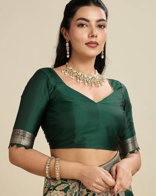Dark Green Kanjivaram silk blend Two-Tone Zari Weaving Saree  4