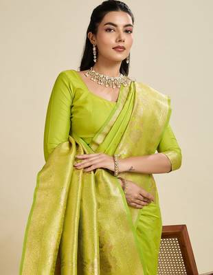 Pear Kanjivaram silk blend Two-Tone Zari Weaving Saree  1
