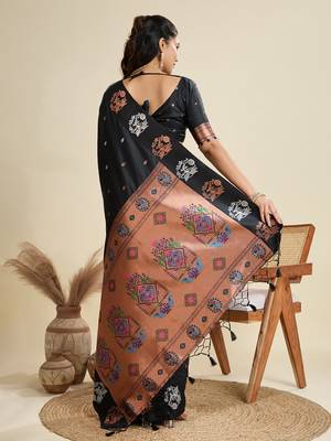 Black Paithani silk blend Zari Weaving Saree  3