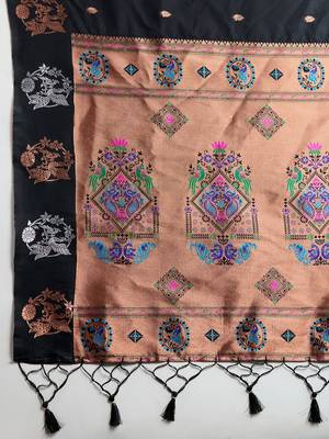 Black Paithani silk blend Zari Weaving Saree  5