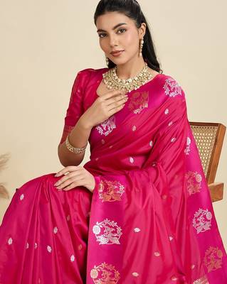 Rani Pink Paithani silk blend Zari Weaving Saree  1