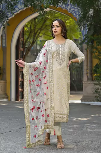 Women off white silk blend solid embroidered straight kurta trousers with dupatta