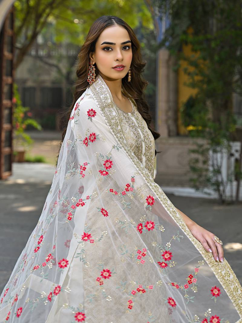 Women off white silk blend solid embroidered straight kurta trousers with dupatta