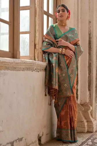 Brown Banarasi silk blend Contrast Zari Weaving Saree 