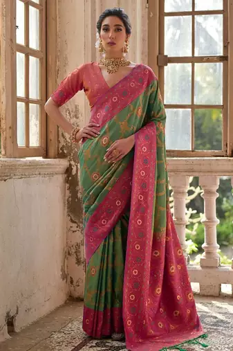 Green Banarasi silk blend Contrast Zari Weaving Saree 