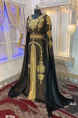 Black and gold wedding islamic moroccan kaftan 3
