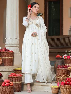 women's off white pure cotton embroidered a-line kurta set 6