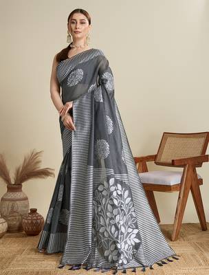 Grey soft silk blend wevon flower stylish partywear saree 4