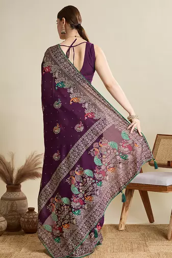Wine table printed with foil cotton blended saree