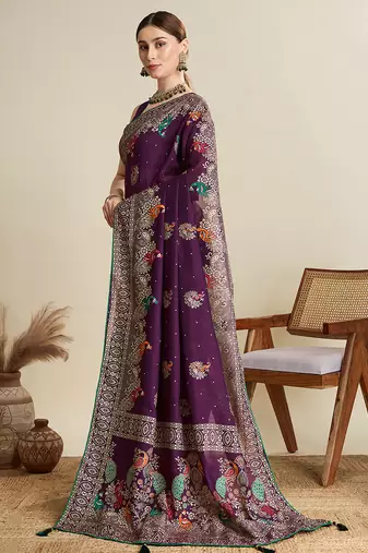 Wine table printed with foil cotton blended saree