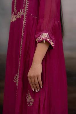 Rani pink gold rose dress with dupatta 5