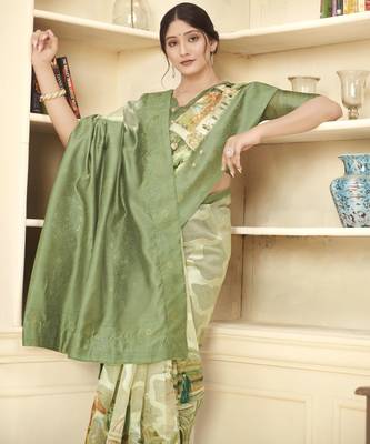 Green wevon jacquard with printed rich silk blend stylish ceremonial saree 3
