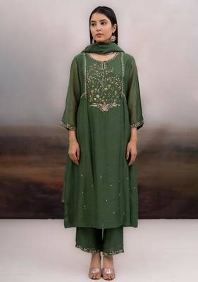 Green falling stars dress with dupatta 1
