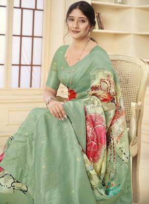 Green wevon jacquard with printed rich silk blend stylish ceremonial saree 3