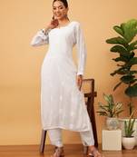 Hand embroidered white viscose georgette lucknowi chikankari kurta set 