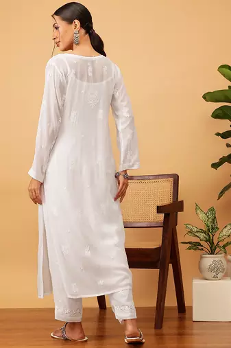 Hand embroidered white viscose georgette lucknowi chikankari kurta set 