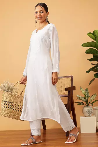 Hand embroidered white viscose georgette lucknowi chikankari kurta set 