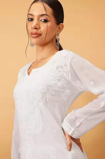 Hand embroidered white viscose georgette lucknowi chikankari kurta set 