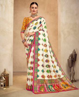 Off white crepe silk blend digital foil printed saree 1