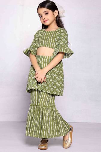 Green Geometric Print 3-Piece Set for Girls: Jacket, Top, and Sharara Pants 