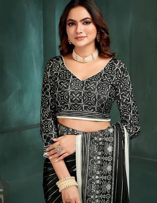 Black sophisticated digital foil printed crepe silk blend saree 4