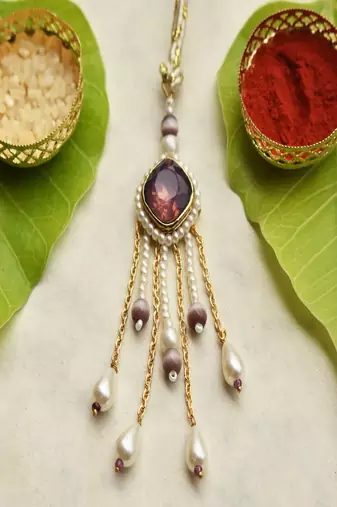 Amethyst pearl drop lumba with roli chawal capsules