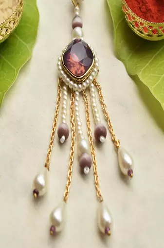 Amethyst pearl drop lumba with roli chawal capsules