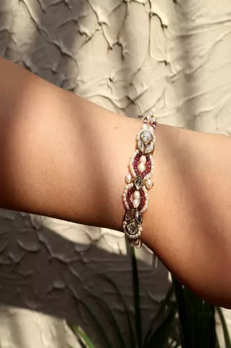 Royal kundan infinity lumba with roli chawal capsules