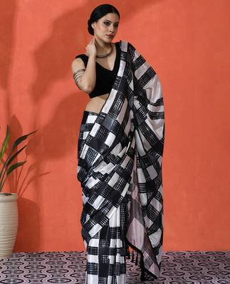 Off white chinon digital printed girlie partywear saree 5