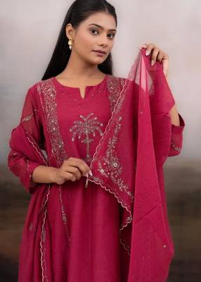 Rani pink desert palm dress with dupatta 4