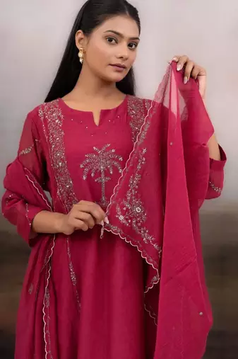 Rani pink desert palm dress with dupatta