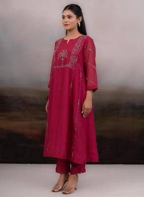Rani pink desert palm dress with dupatta 5