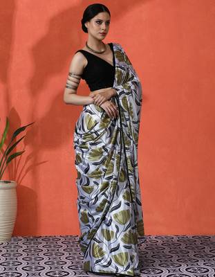 Off white digital printed chinon saree  5