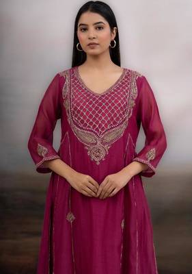 Rani pink ambia dress set with dupatta 2
