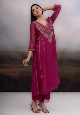 Rani pink ambia dress set with dupatta 4