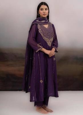 Purple ambia dress set with dupatta 2