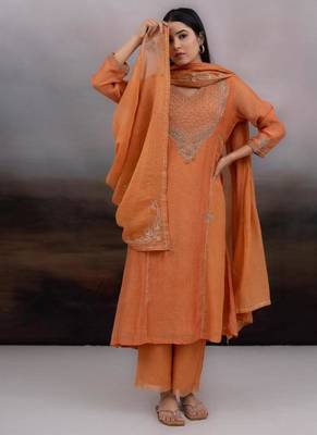 Rust orange ambia dress set with dupatta 2