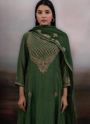Green ambia dress set with dupatta 1