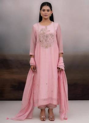 Blush pink faliing star suit set 1