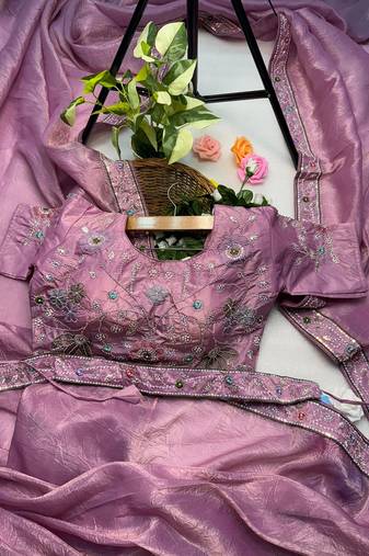 Onionpink gold crunchy with thread and hand work saree with blouse
