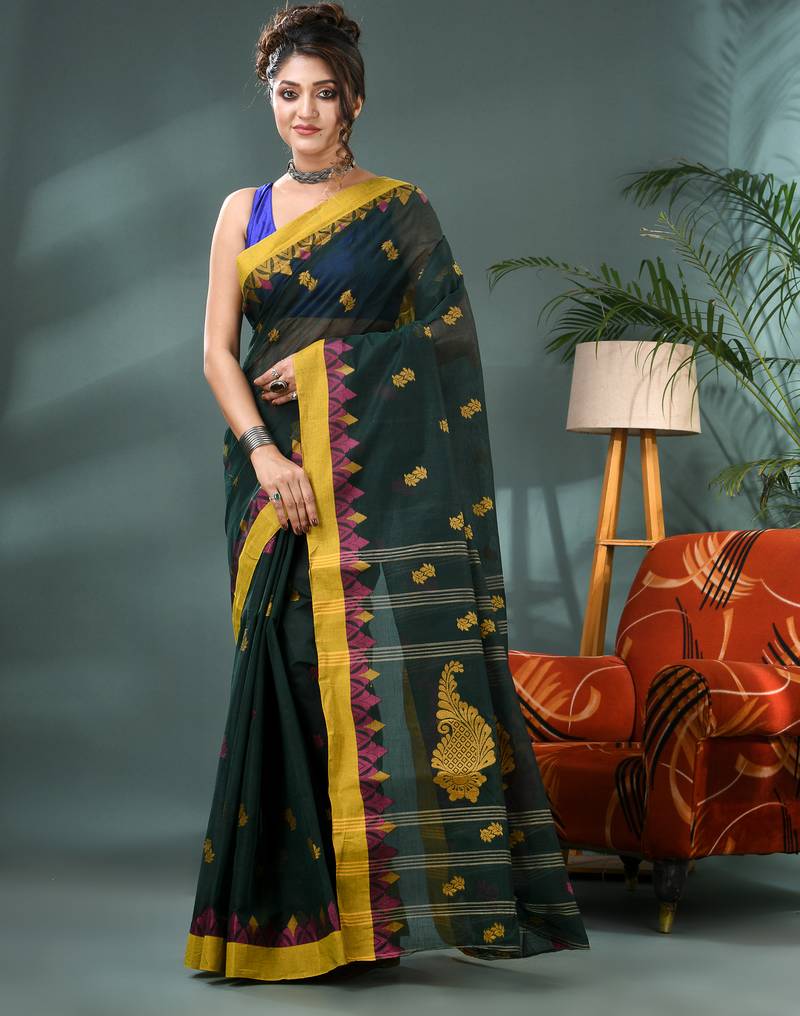 Green bengali cotton handloom tant saree