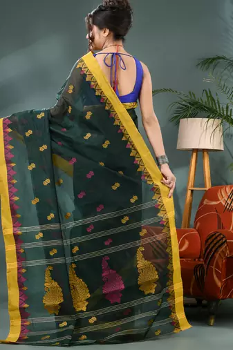 Green bengali cotton handloom tant saree