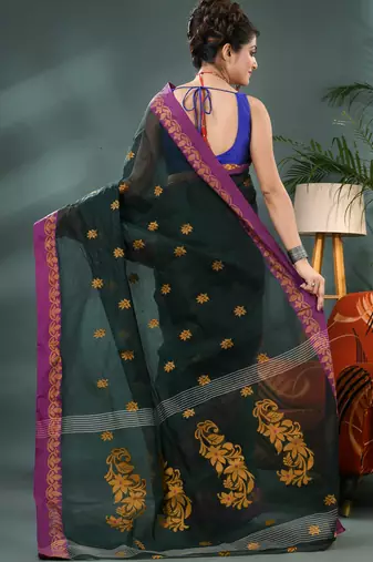Green bengali cotton handloom tant saree