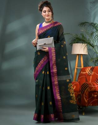 Green bengali cotton handloom tant saree 4