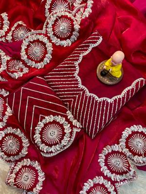 pink thread and sequins embroidered saree 4