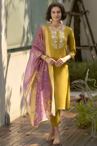 Women's Gorgeous Viscose Rayon Embroidery Straight Kurta with Pant And Dupatta Set