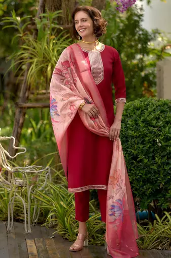 Women's Gorgeous Roman Embroidery Straight Kurta with Pant And Dupatta Set